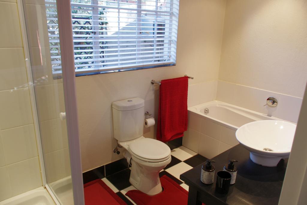 Pepper Tree Guest House Rivonia Sandton Exterior foto